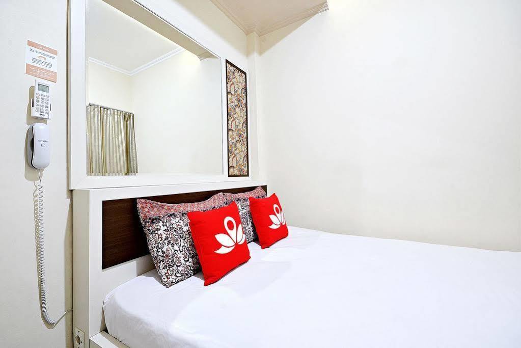 Zen Rooms Cideng Barat Τζακάρτα Εξωτερικό φωτογραφία